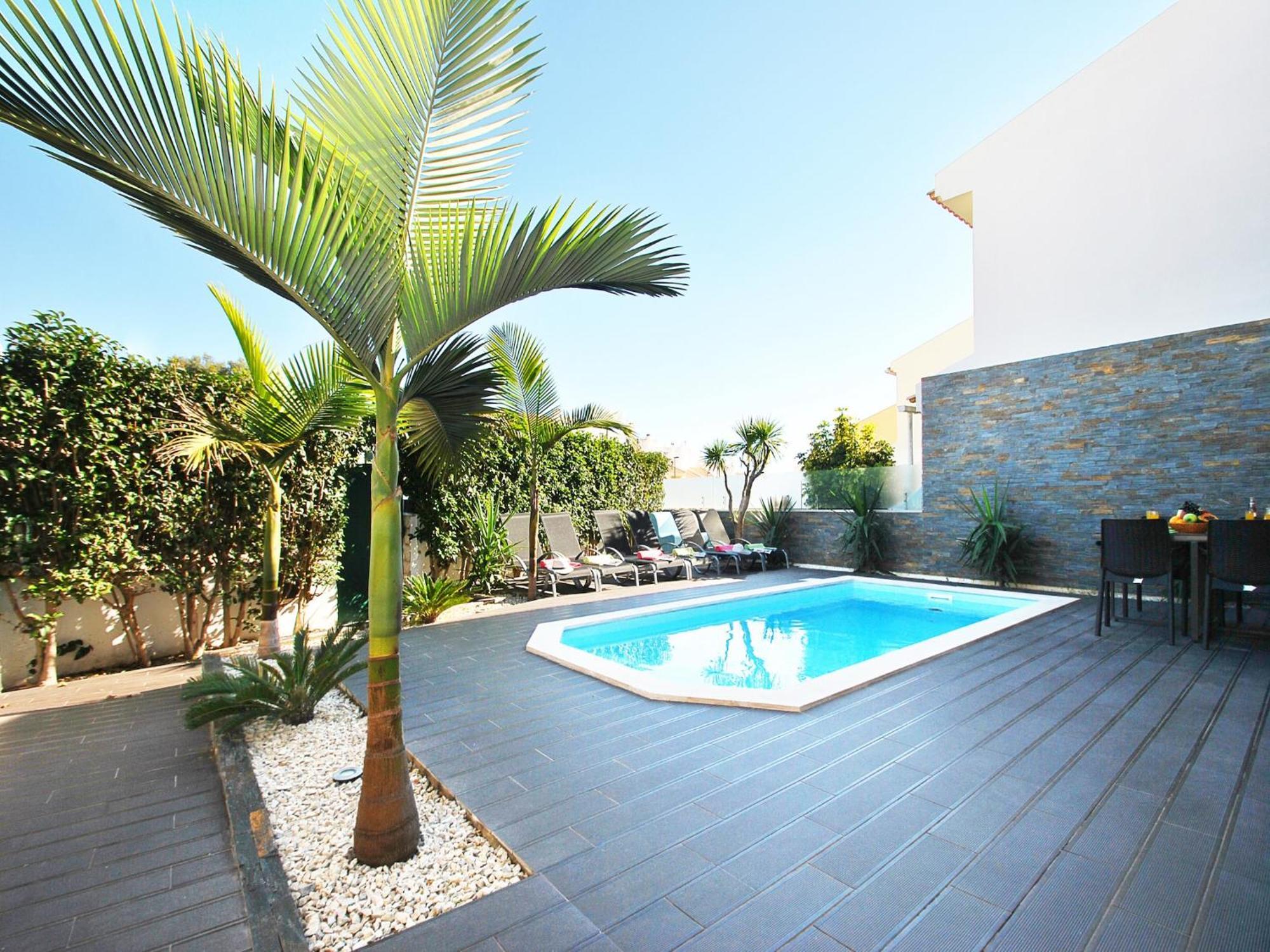 Contemporary W Private *