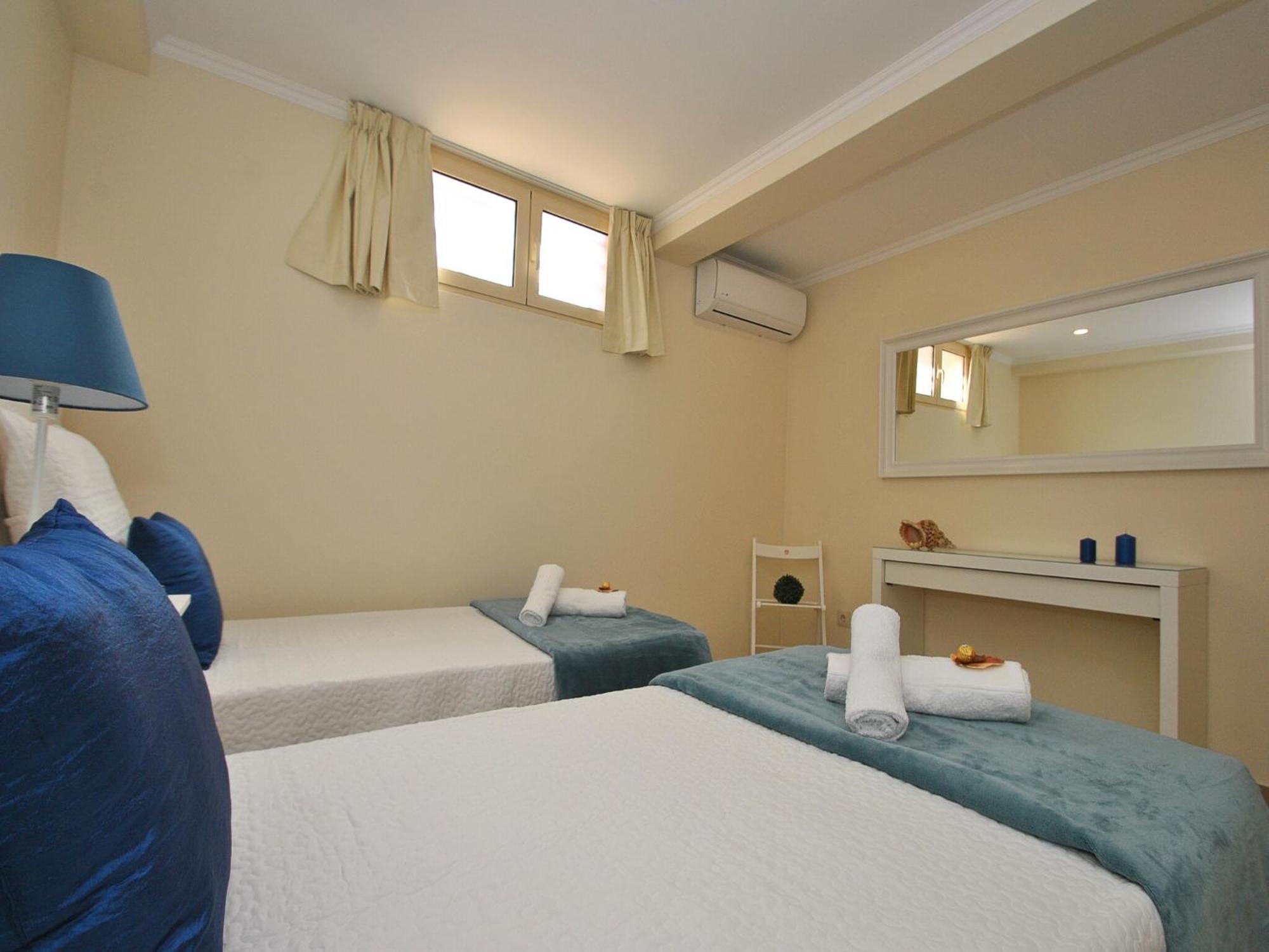 Superb Heatable Pool Villa *