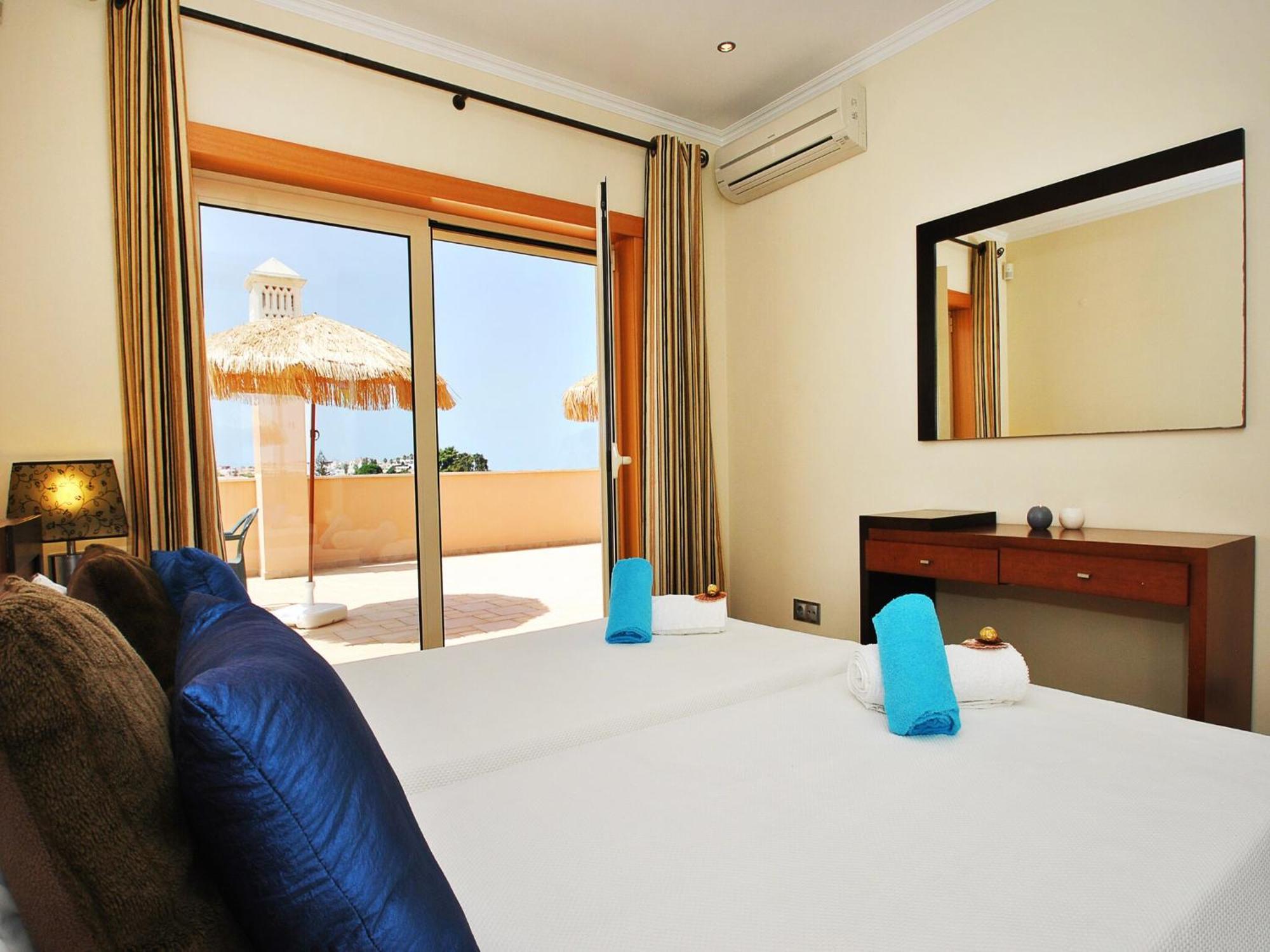 Villa Superb Heatable Pool