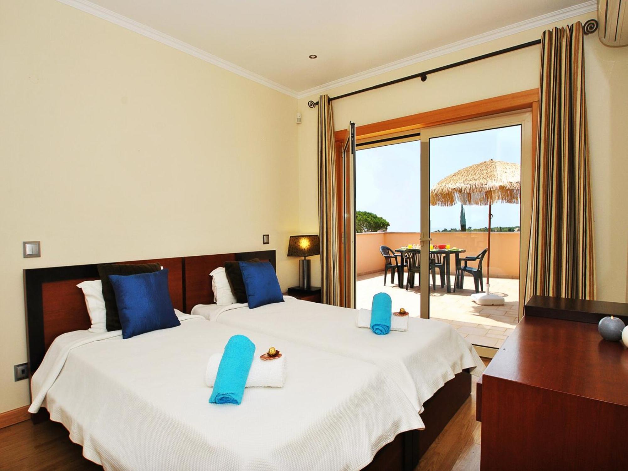 Superb Heatable Pool * Albufeira