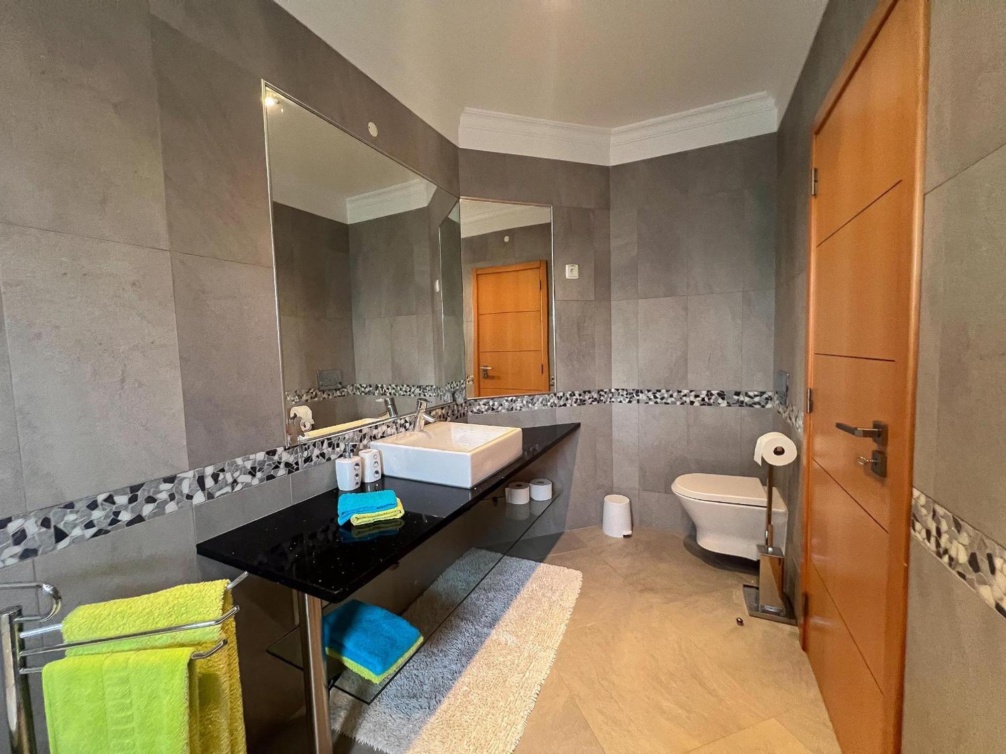 Villa Beautiful 4-bedroom With Garden And Pool Albufeira