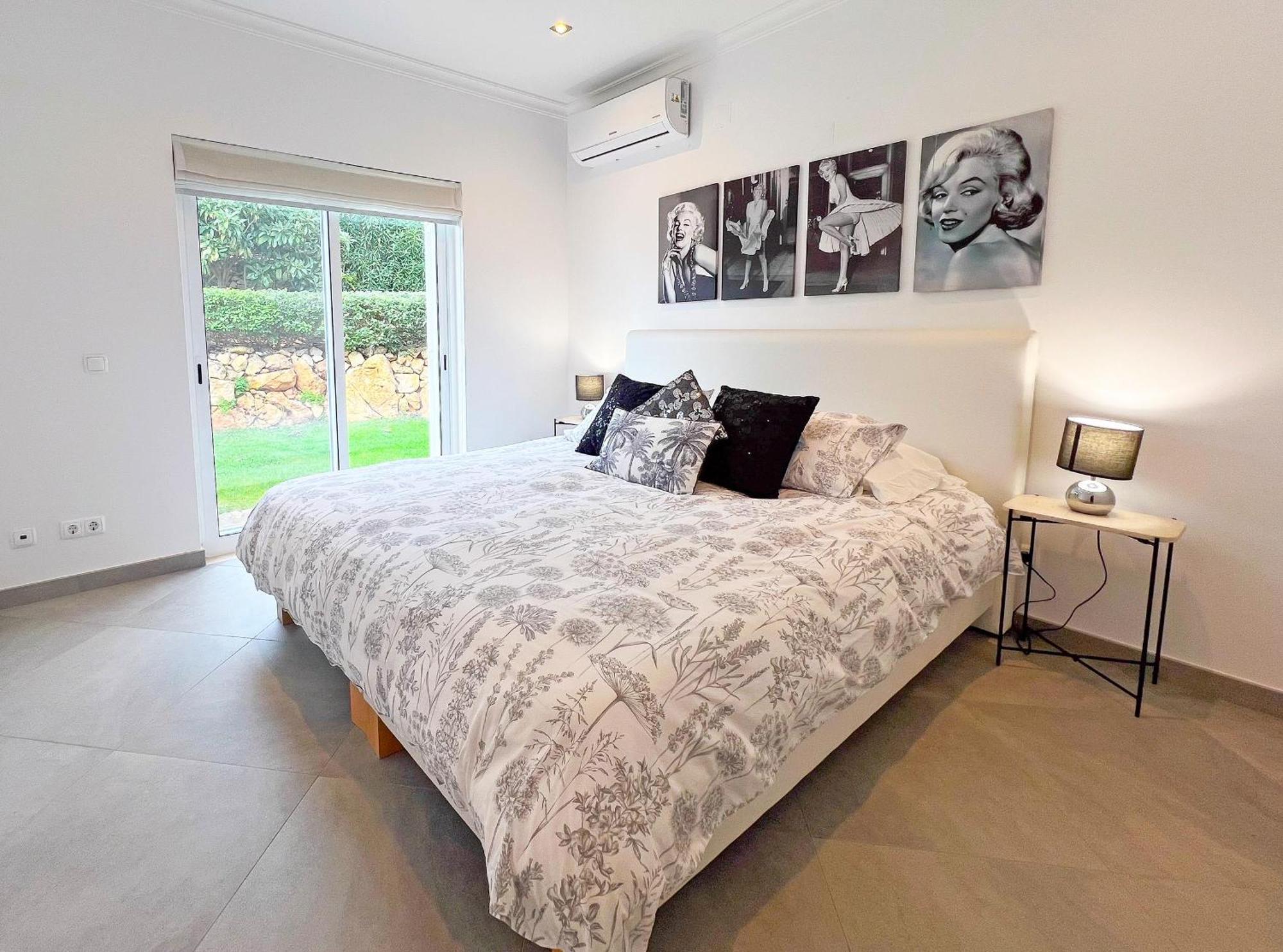 Beautiful 4-bedroom With Garden And Pool Villa