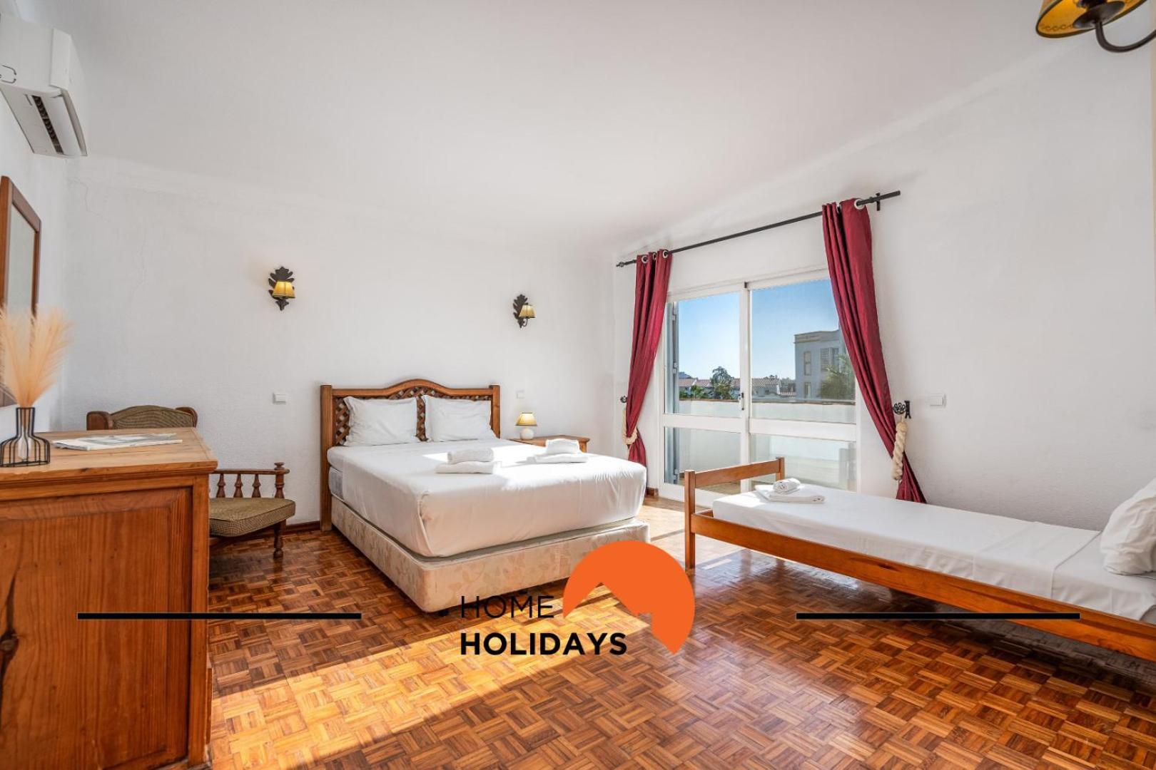 #278 Fonte Dos Leoes By Holidays Villa *
