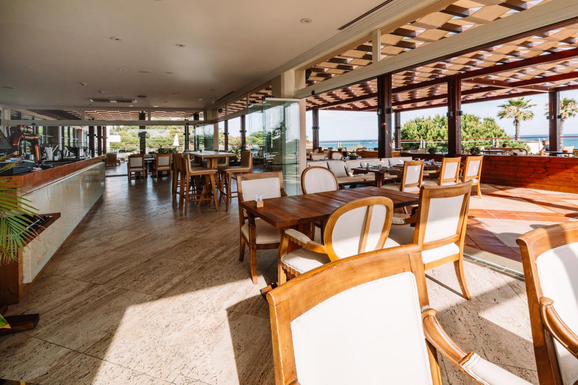 Grande Real Santa Eulalia Resort&hotel