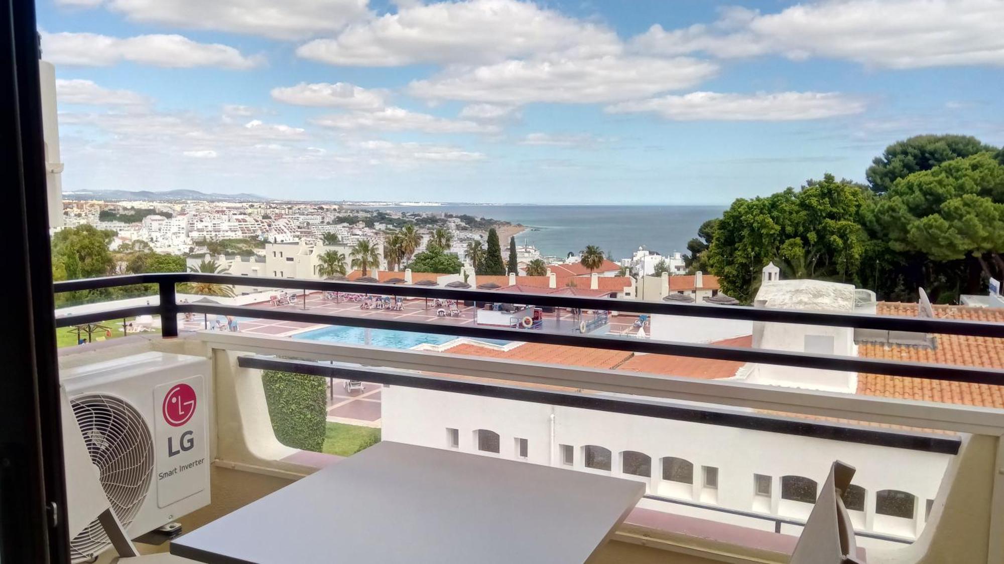 Sea View 2 *