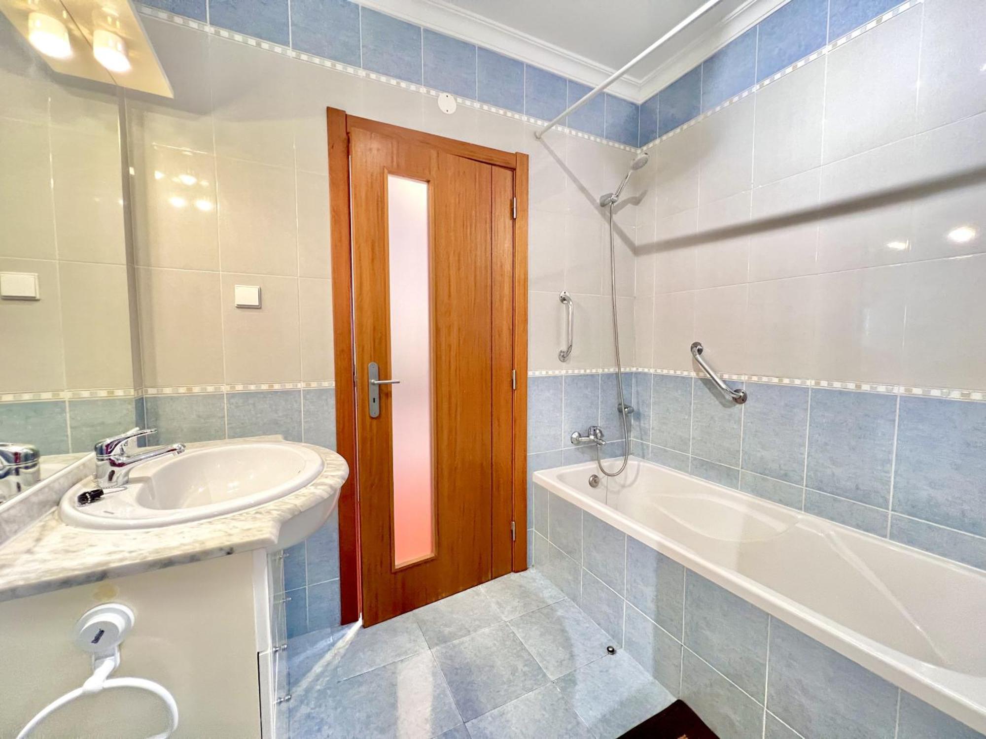Modern 6 With Pool By Homing Appartement