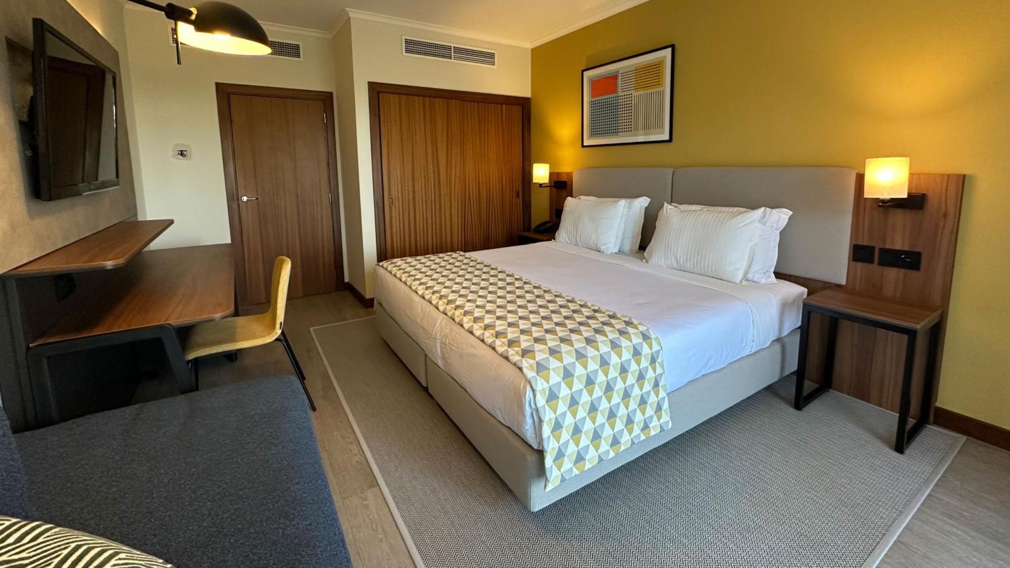 Hotel Holiday Algarve By Ihg Albufeira