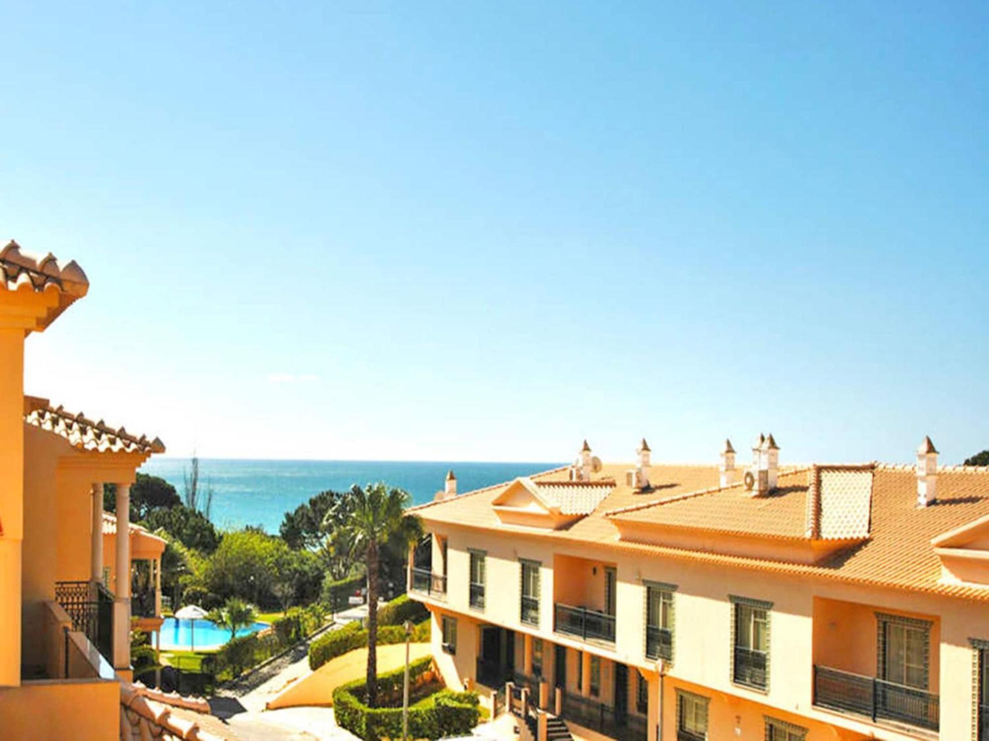 Superb With Pool Apartment *