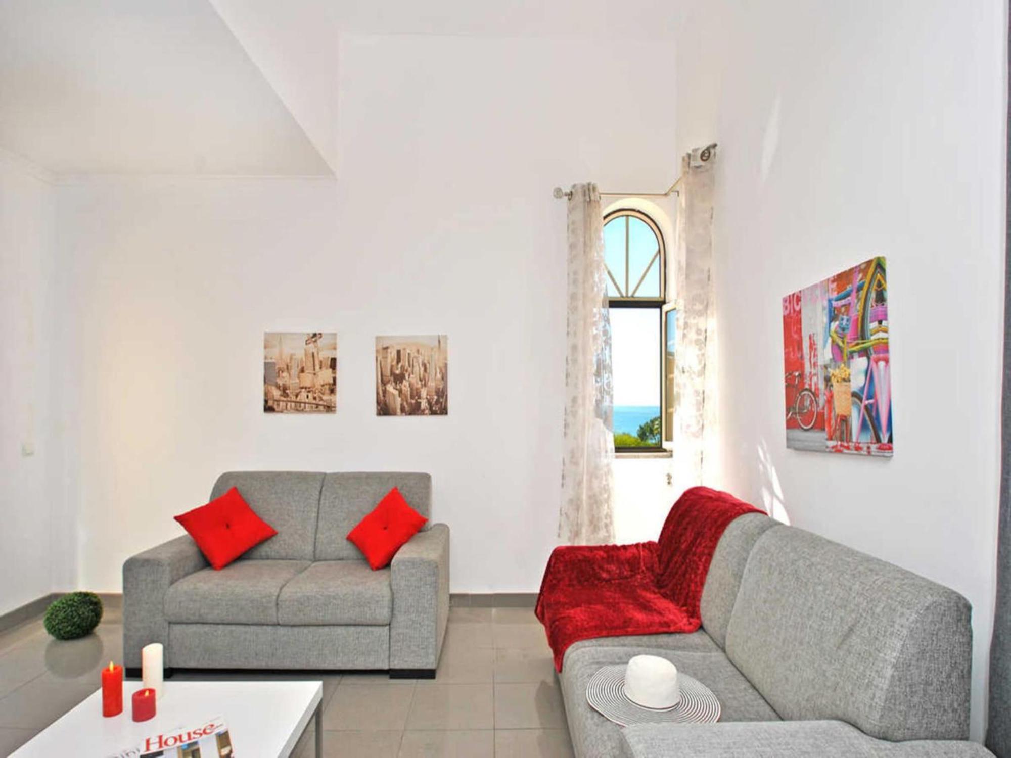 Superb With Pool Apartment *