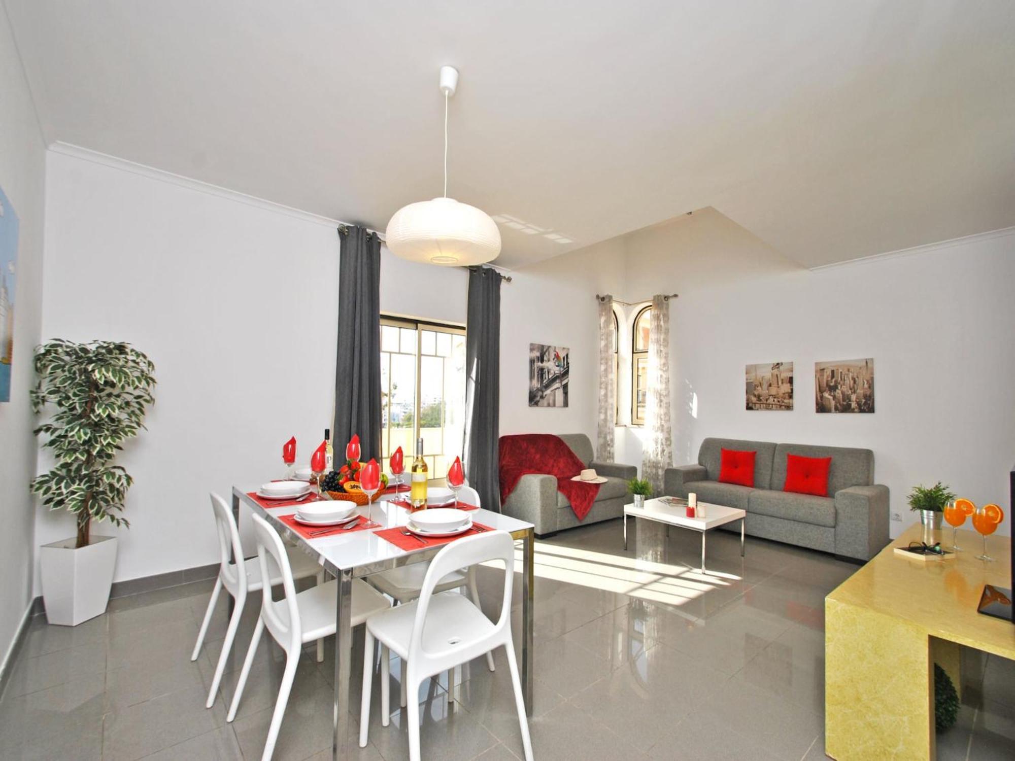 Superb With Pool Apartment Albufeira