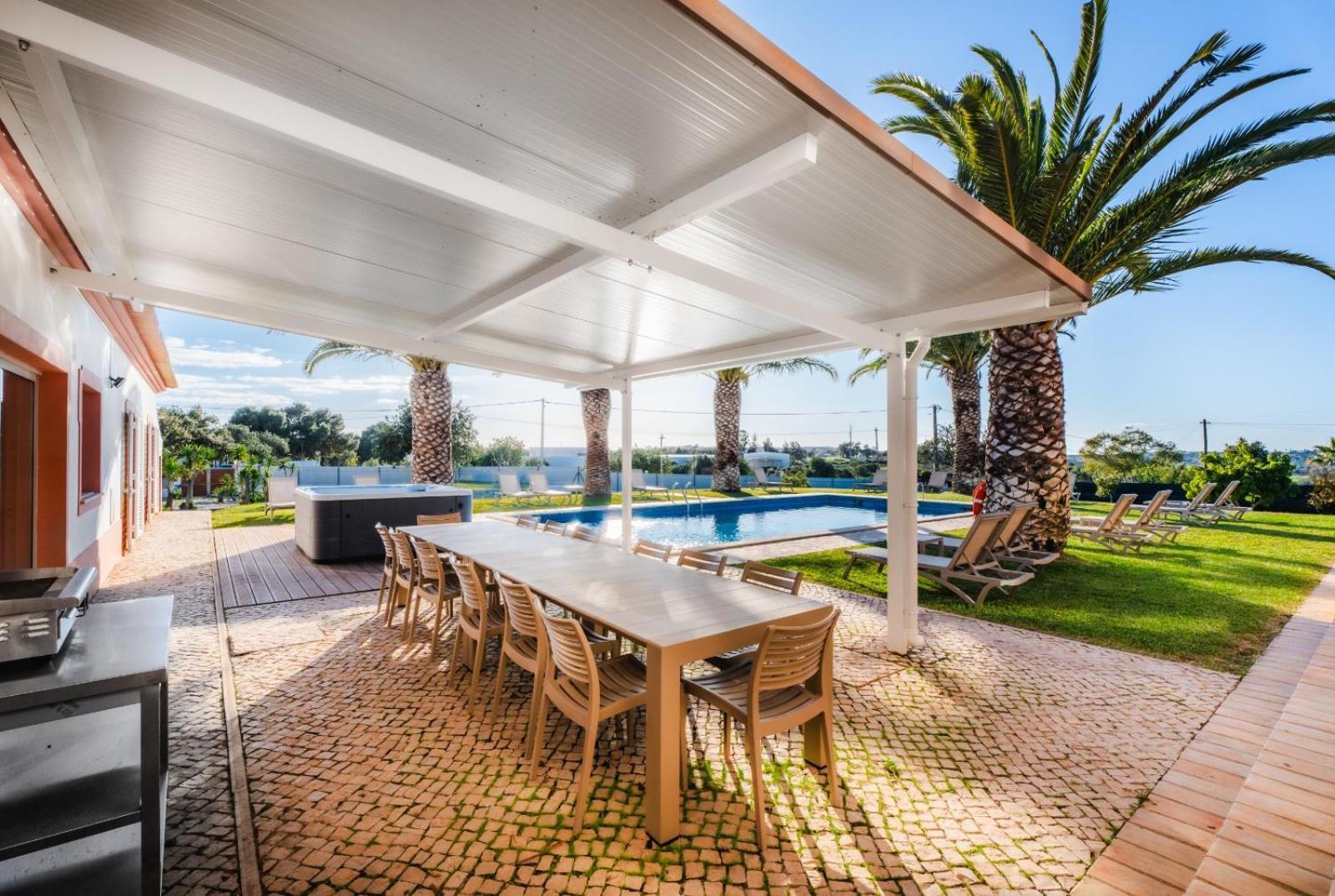 Villa Rosas *