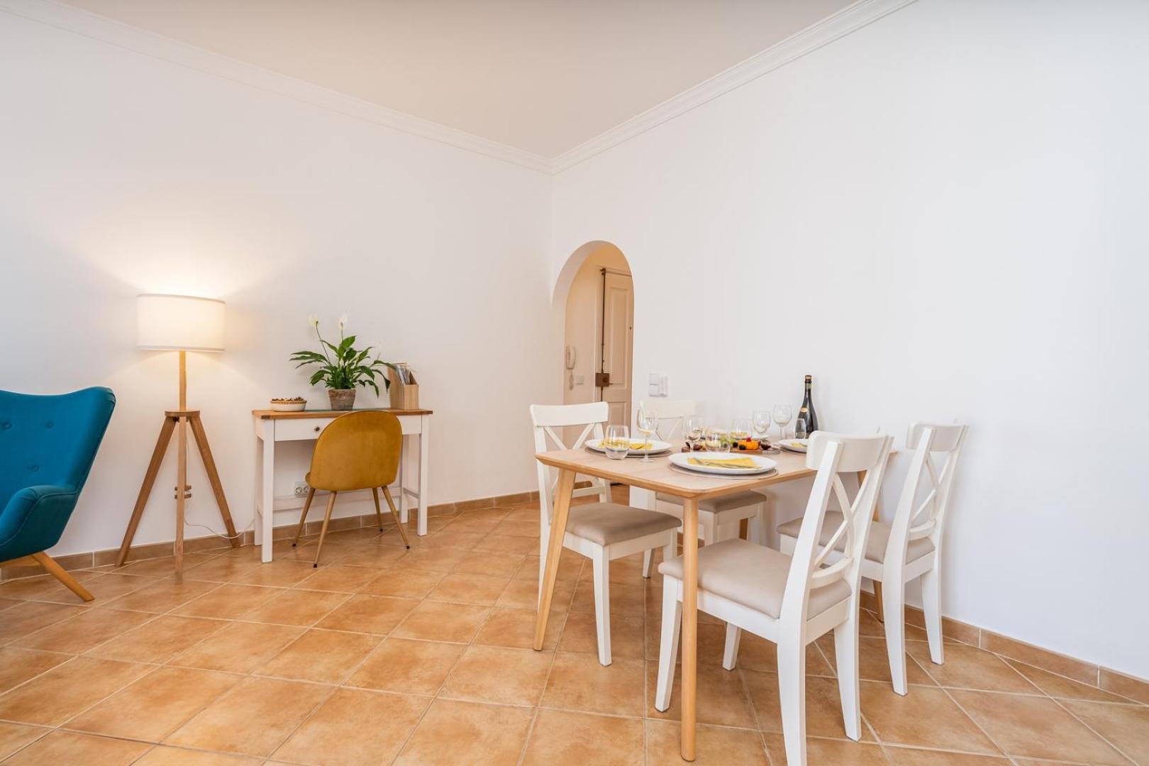 Hostwise - Sunny Flat W/ Balcony By The Algarve Sea Apartment