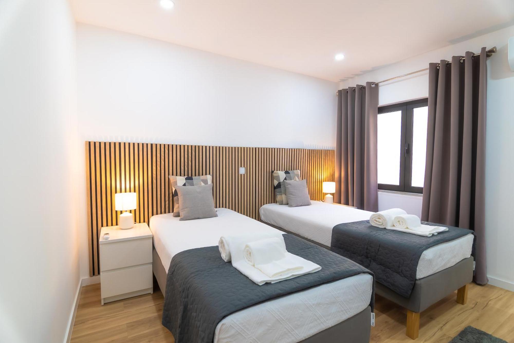 Beachside Bliss T2 With Pool & Access By Drago