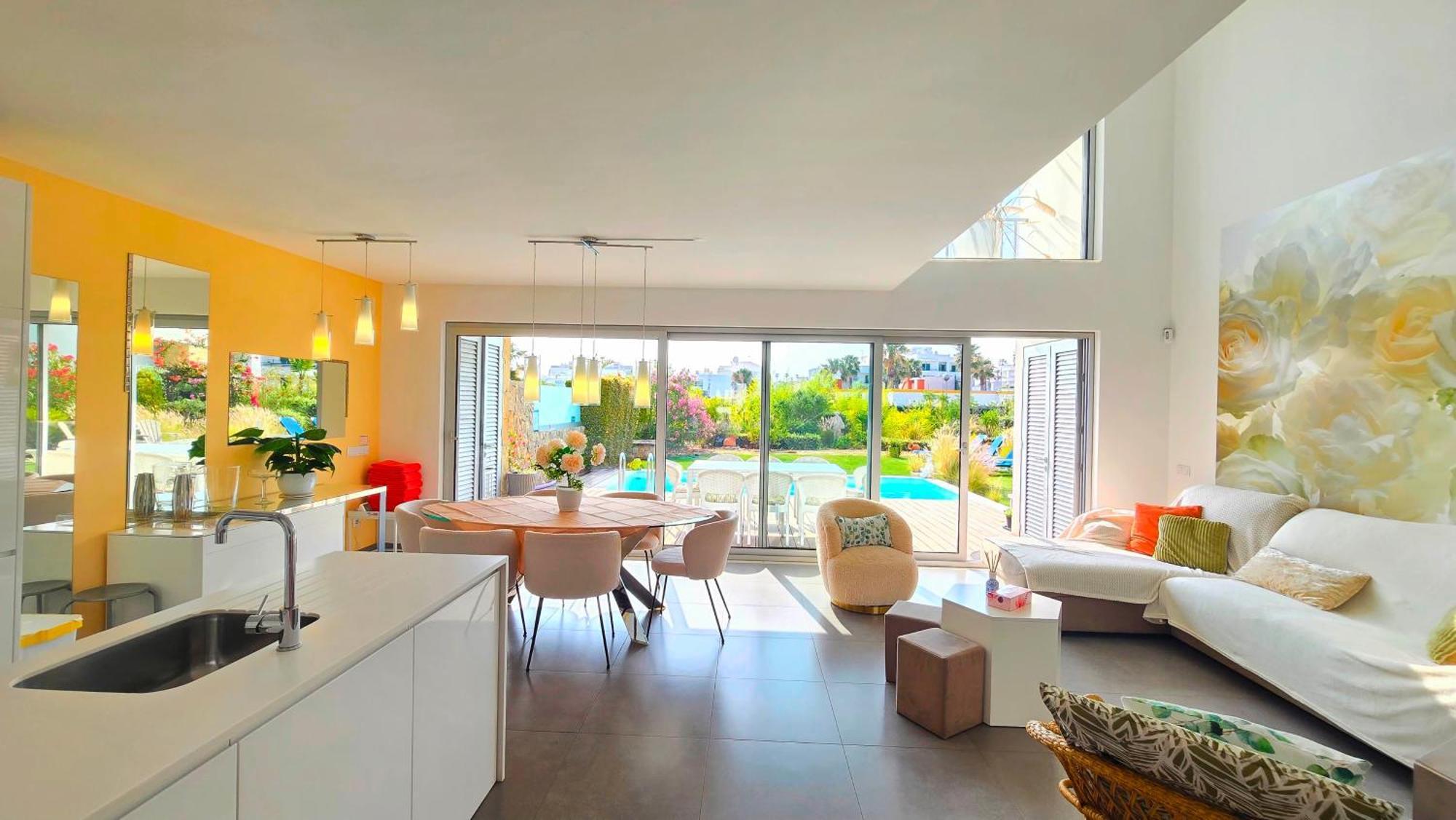 Rose Design Villa