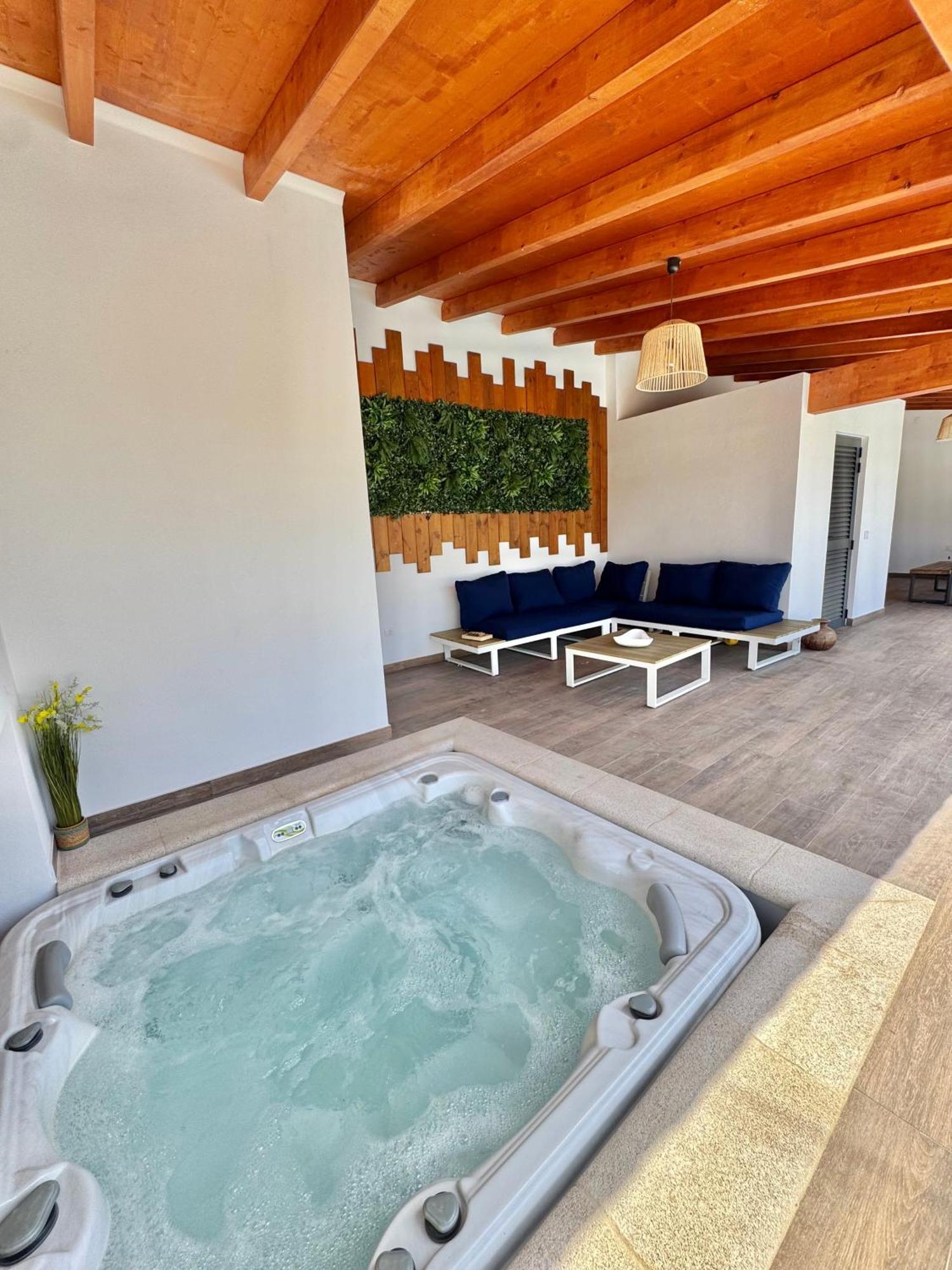 20age - Jacuzzi - Heated Pool - Algarve *