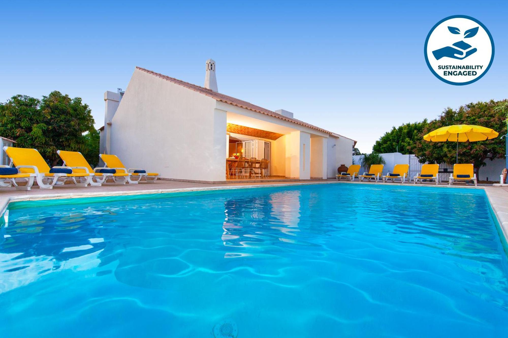 Villa Palmas By Algarve Vacation