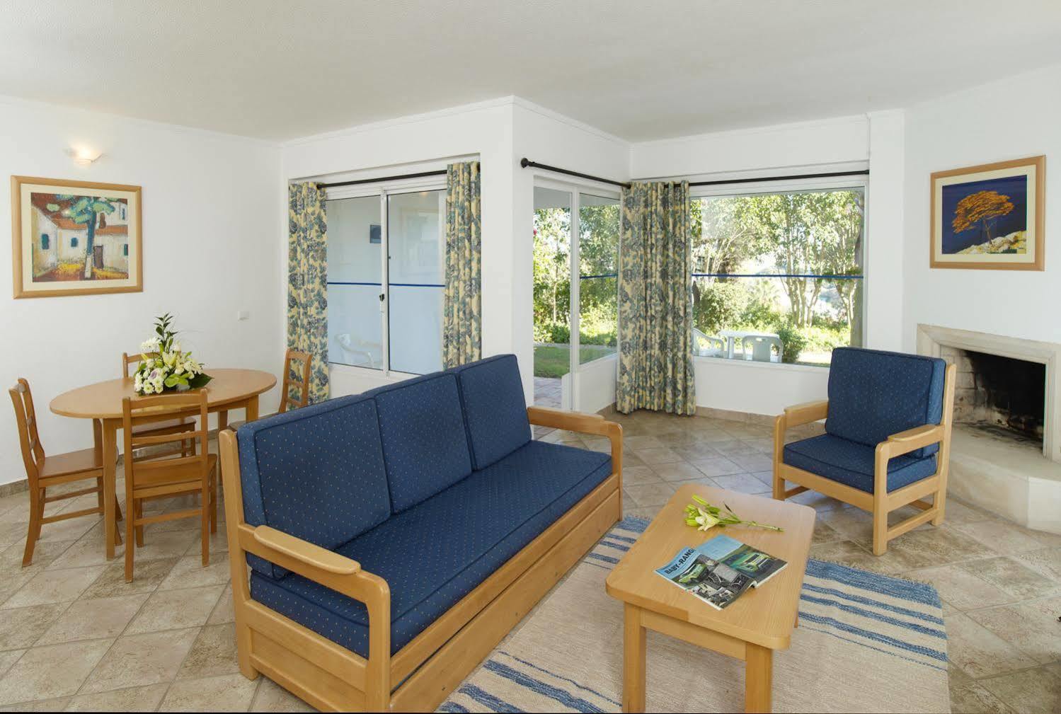 Cheerfulway Alto Do Moinho Aparthotel