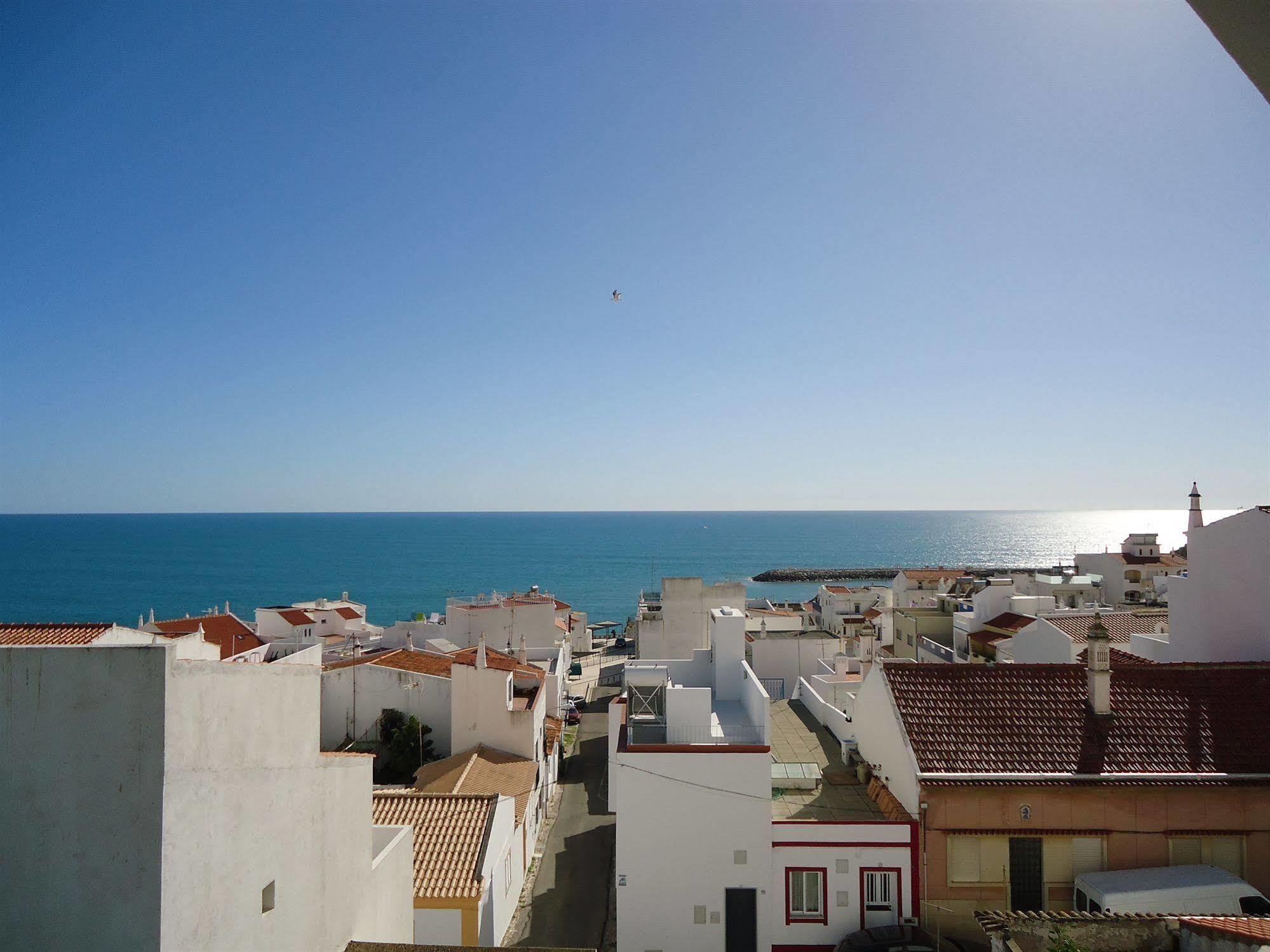 Aparthotel Rainha D. Leonor - Al
