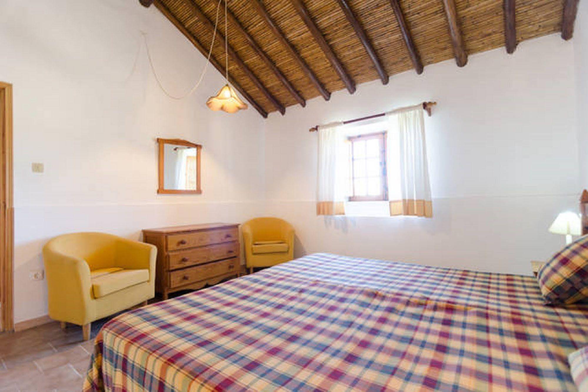Landhaus Quinta Do Lagar - By Portugalferias