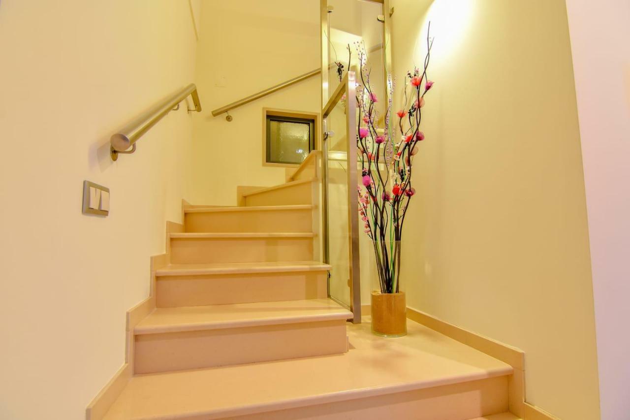 Stunning With Pool Villa Albufeira