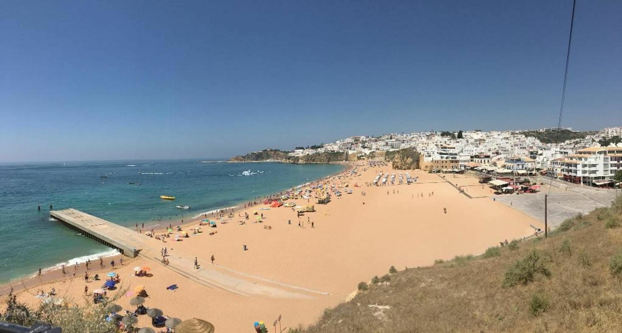 Choro In With Wonderful Sea View Pool Access Appartement Albufeira