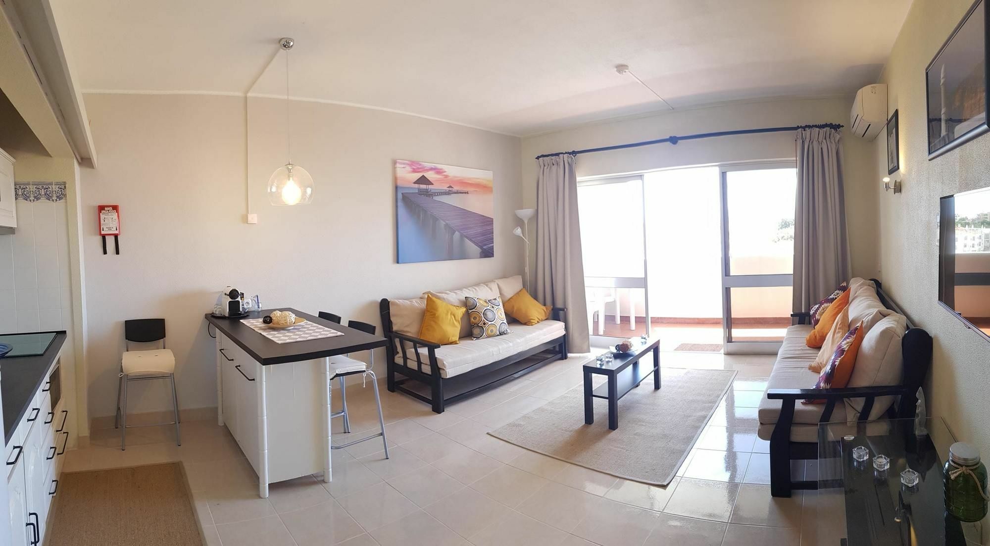 Choro In With Wonderful Sea View Pool Access Appartement Albufeira