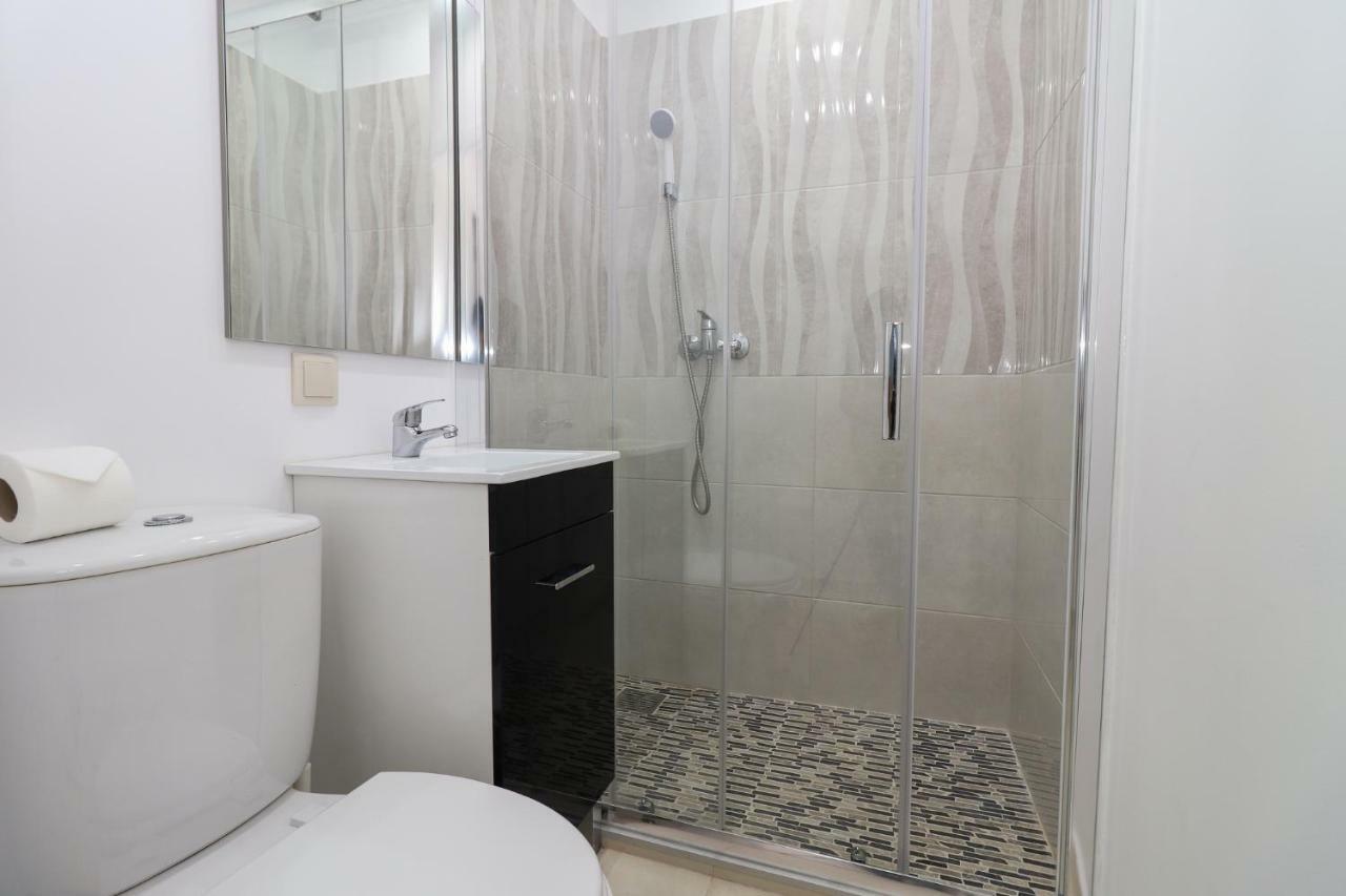Green Paradise T2 With Pool Rooftop Apartment Albufeira