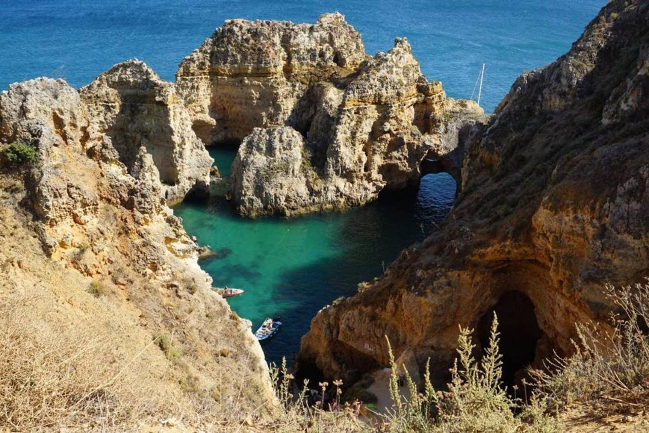 Apartamento T1 Com Piscina, Em Montechoro, Albufeira, Algarve Apartment